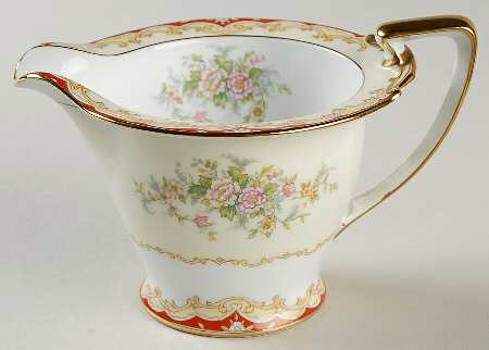 Lares Creamer