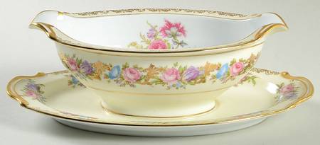 Lady Rose Gravy Boat with Attached Underplate