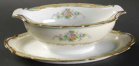 Larue (Gold Trim) Gravy Boat with Attached Underplate