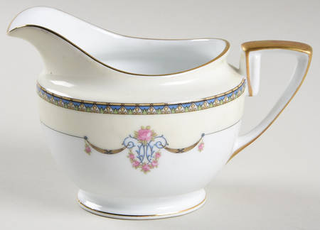 Laureate Creamer