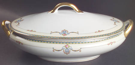 Laureate Oval Covered Vegetable
