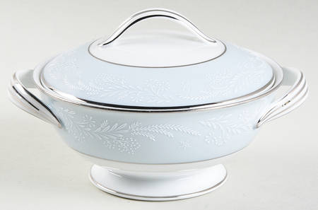 Laureate Sugar Bowl & Lid
