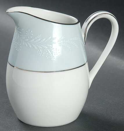 Laureate Mini Creamer