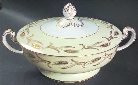 Laura Round Covered Vegetable