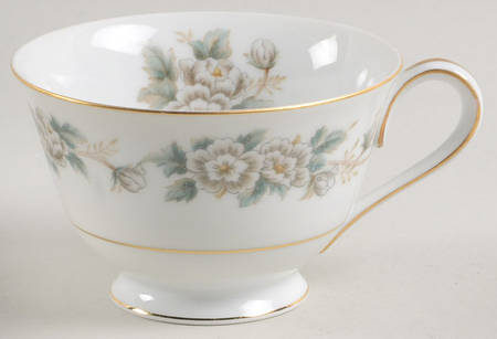 Laurette Footed Cup