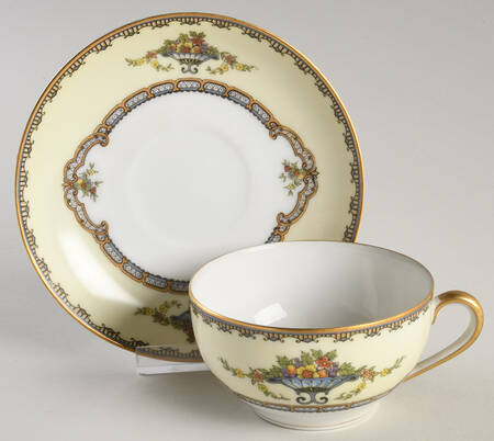 Lautana Flat Cup & Saucer Set