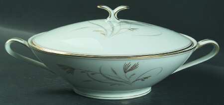 Laverne Round Covered Vegetable