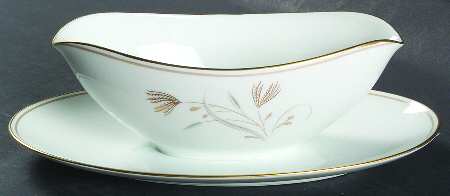 Laverne Gravy Boat with Attached Underplate