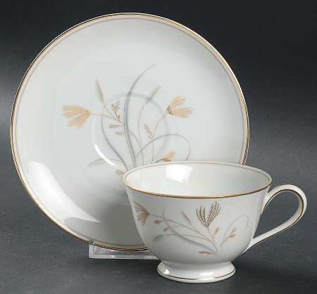 Laverne Footed Cup & Saucer Set