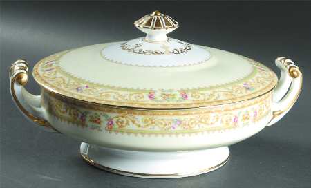 Lebrun Round Covered Vegetable