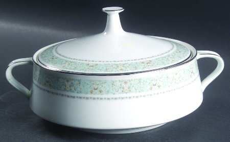 Lehigh Round Covered Vegetable