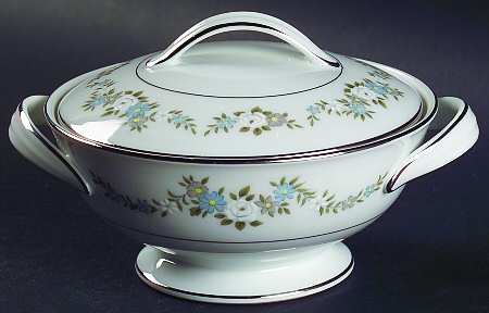 Leonore Sugar Bowl & Lid