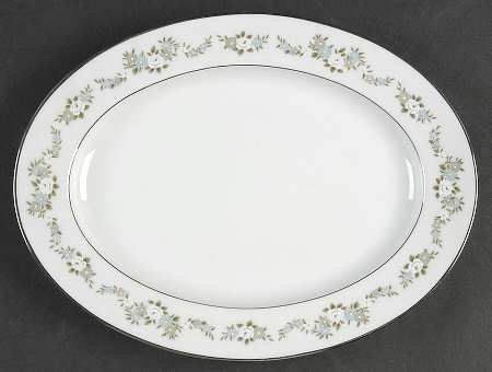Leonore 11" Oval Serving Platter