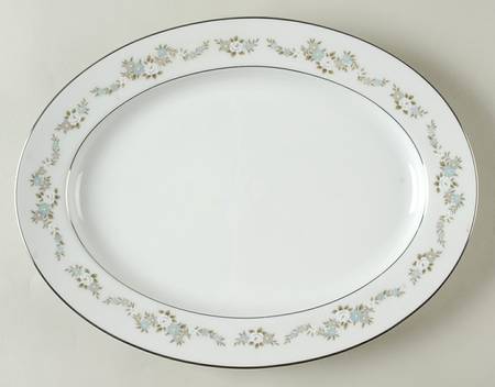 Leonore 13" Oval Serving Platter