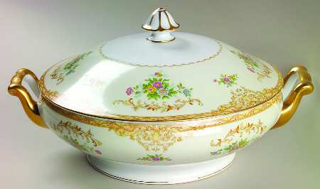 Leona Round Covered Vegetable