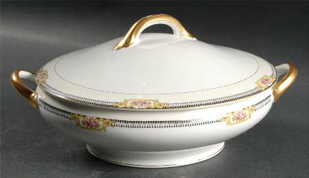 Leroy Oval Covered Vegetable