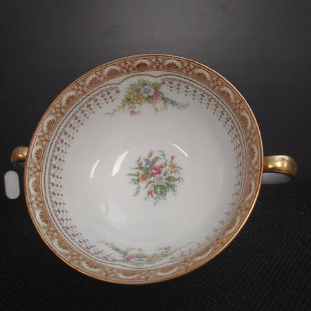 Leslie Footed Cream Soup Bowl & Saucer Set