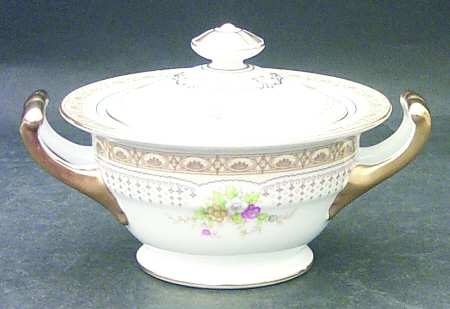Leslie Sugar Bowl & Lid