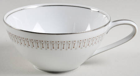 Leslie Flat Cup