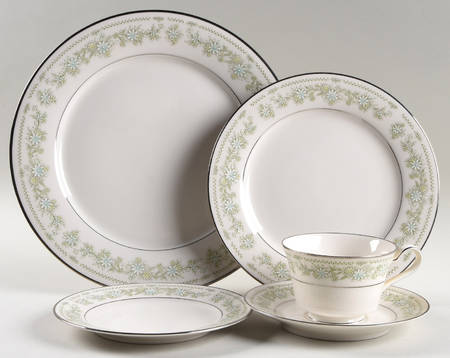Lexine 5 Piece Place Setting