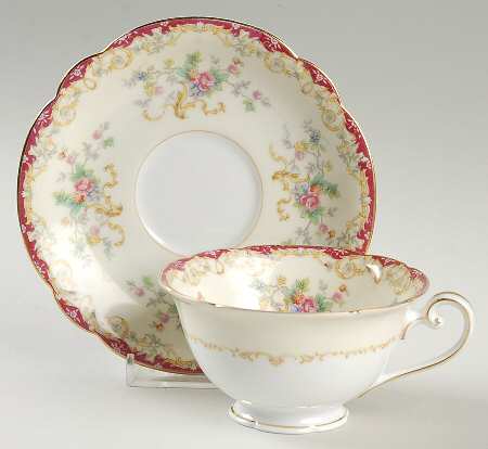 Leyton Footed Cup & Saucer Set