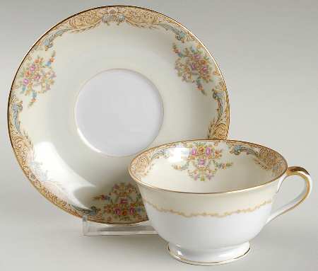 Libeau Footed Cup & Saucer Set