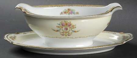 Libeau Gravy Boat with Attached Underplate