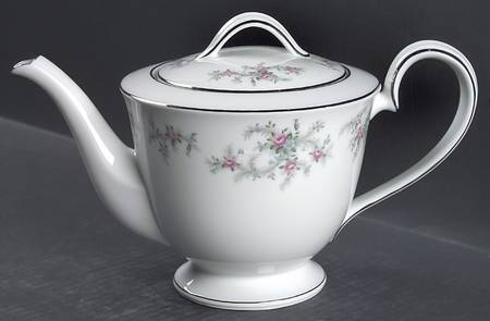 Lila Teapot & Lid