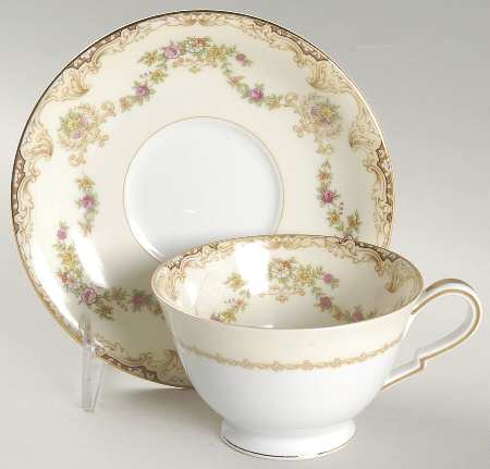 Lilac Footed Cup & Saucer Set