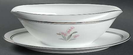Lilybell Gravy Boat with Attached Underplate