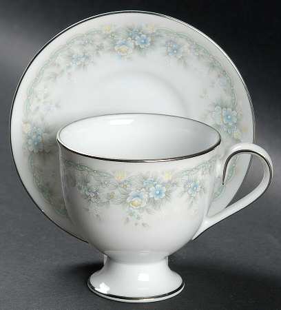 Limerick Footed Demitasse Cup & Saucer Set by Noritake