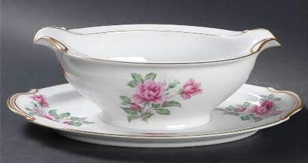 Linda Gravy Boat with Attached Underplate
