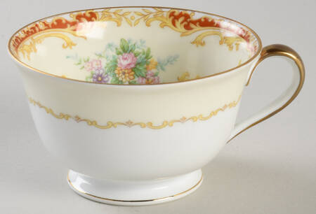 Linden Footed Cup