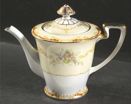 Linden Teapot & Lid