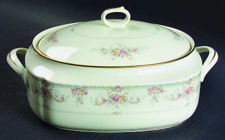 Linda Oval Covered Vegetable