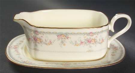 Linda Gravy Boat & Underplate (Relish/Butter)