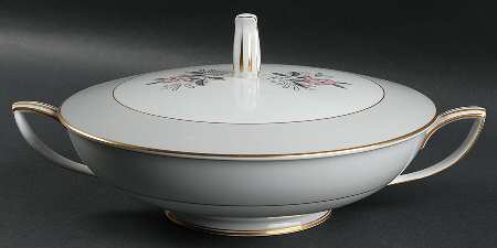 Lindley Round Covered Vegetable