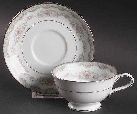 Lindsay Footed Cup & Saucer Set