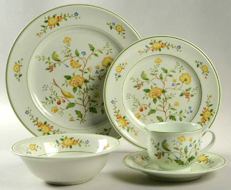 Lineage 5 Piece Place Setting