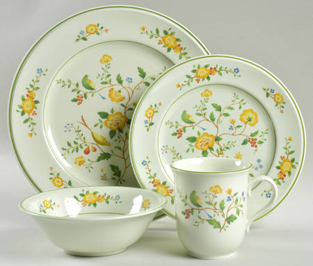 Lineage 4 Piece Place Setting