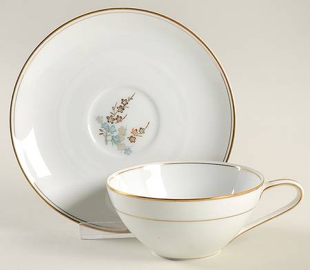Lisette Flat Cup & Saucer Set