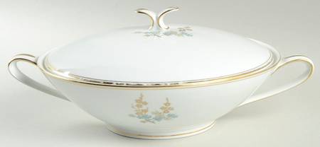 Lisette Round Covered Vegetable