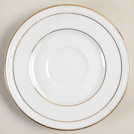 Lockleigh Saucer