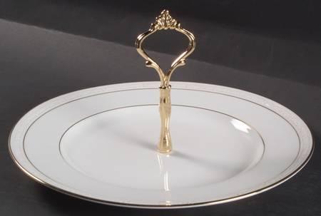 Lockleigh Round Serving Plate with Handle (DP)