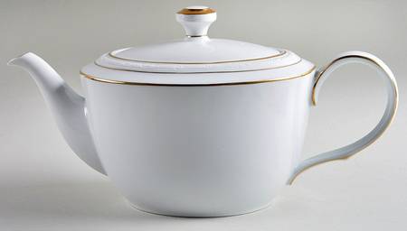 Lockleigh Teapot & Lid