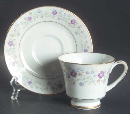 Longwood Footed Cup & Saucer Set