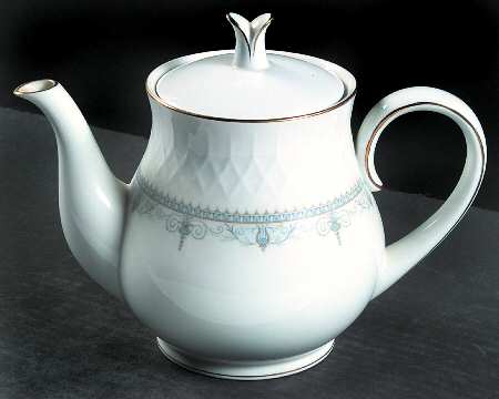 Lorenzo Teapot & Lid