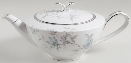 Lorene Teapot & Lid