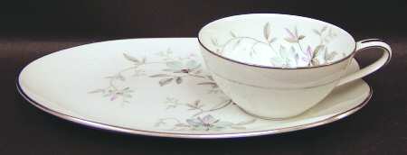 Lorene Snack Plate & Cup Set
