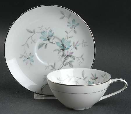 Lorene Flat Cup & Saucer Set
